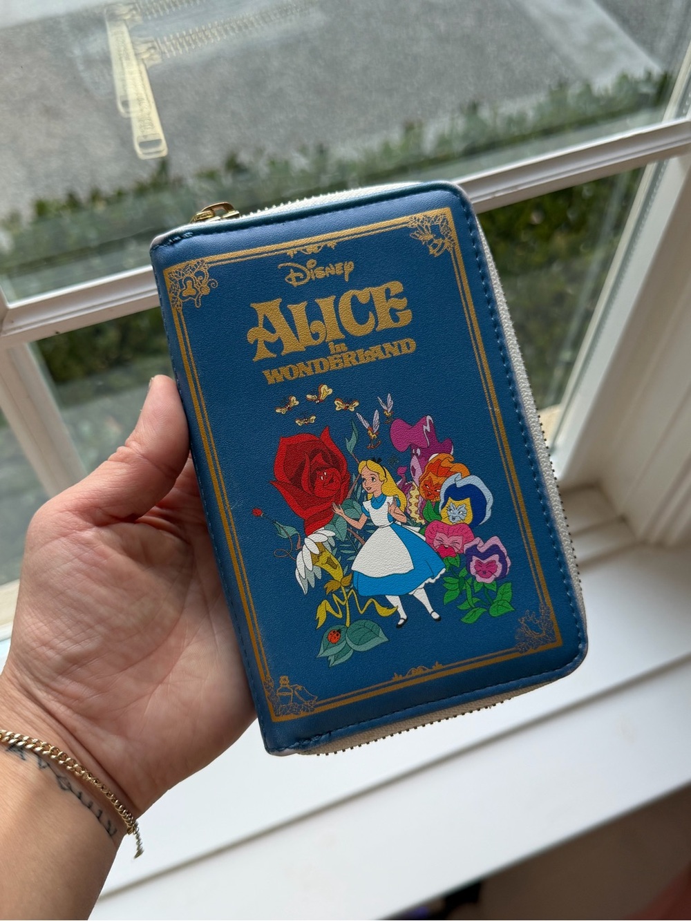 Disney Loungefly Alice in Wonderland Book Zip Around Wallet